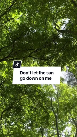 I’ve  always loved Elton John. His music is soul reaching. I saw him in concert in the 90’s. Forever💙Elton #eltonjohn #dontletthesungodownonme 