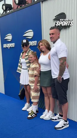 PINK at the US Open with her family. 💙🎾