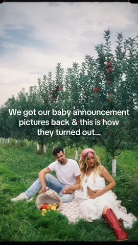 Baby announcement photoshoot ♥️ #babyannouncement #maternityphotoshoot #pregnancyannouncement #pregnancy #firsttimemom 