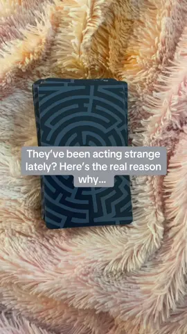 What’s going on with them? Pulled back, burdened, tempted to walk away…but still drawn in by desire #tarot #tarotreading #tarotok #tarottiktok #tarotreader 