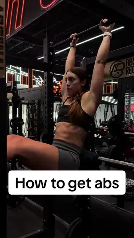 If you want abs remember to hold your core tight in all your working sets, and add one excercise at the end of the day to target just abs. Remember abs are made in the gym but revealed in the kitchen #howtogetabs #abworkout #hanginglegraises #abs #abroutine 