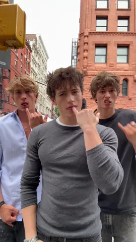 sugar on my 👅 @bách @Lilfi1 