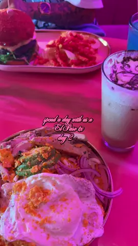 such an fun n amazing time with @moneyyymmarcuss505 love u sm!🥰💕 #elpasotx #amocafe #pink #fyp 