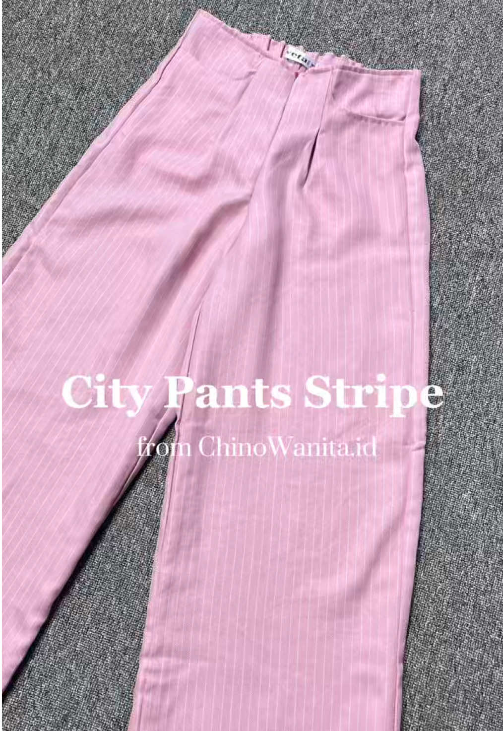 cuteee bgt city pants warna pink giniii💗🩷🤍 #fyp #outfitinspo #stripepants #citypants #loosepants 