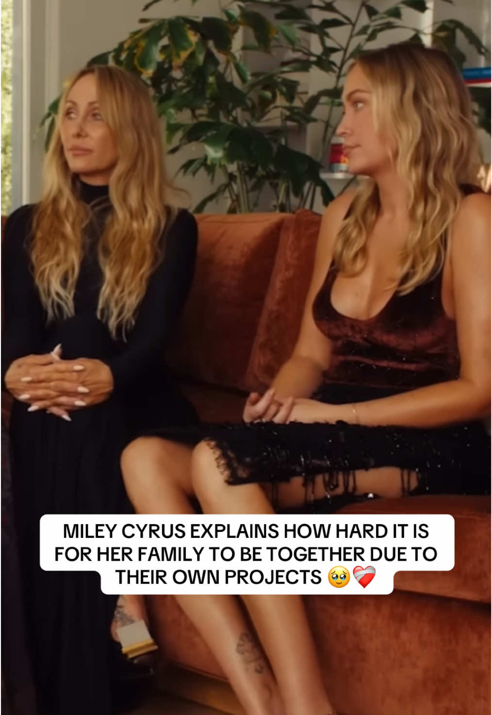 Miley Cyrus and her family can hardly be together due to the amount of projects they are all working on 🥹🥹🔥 #mileycyrus #noahcyrus #fyp #foryou #viral 