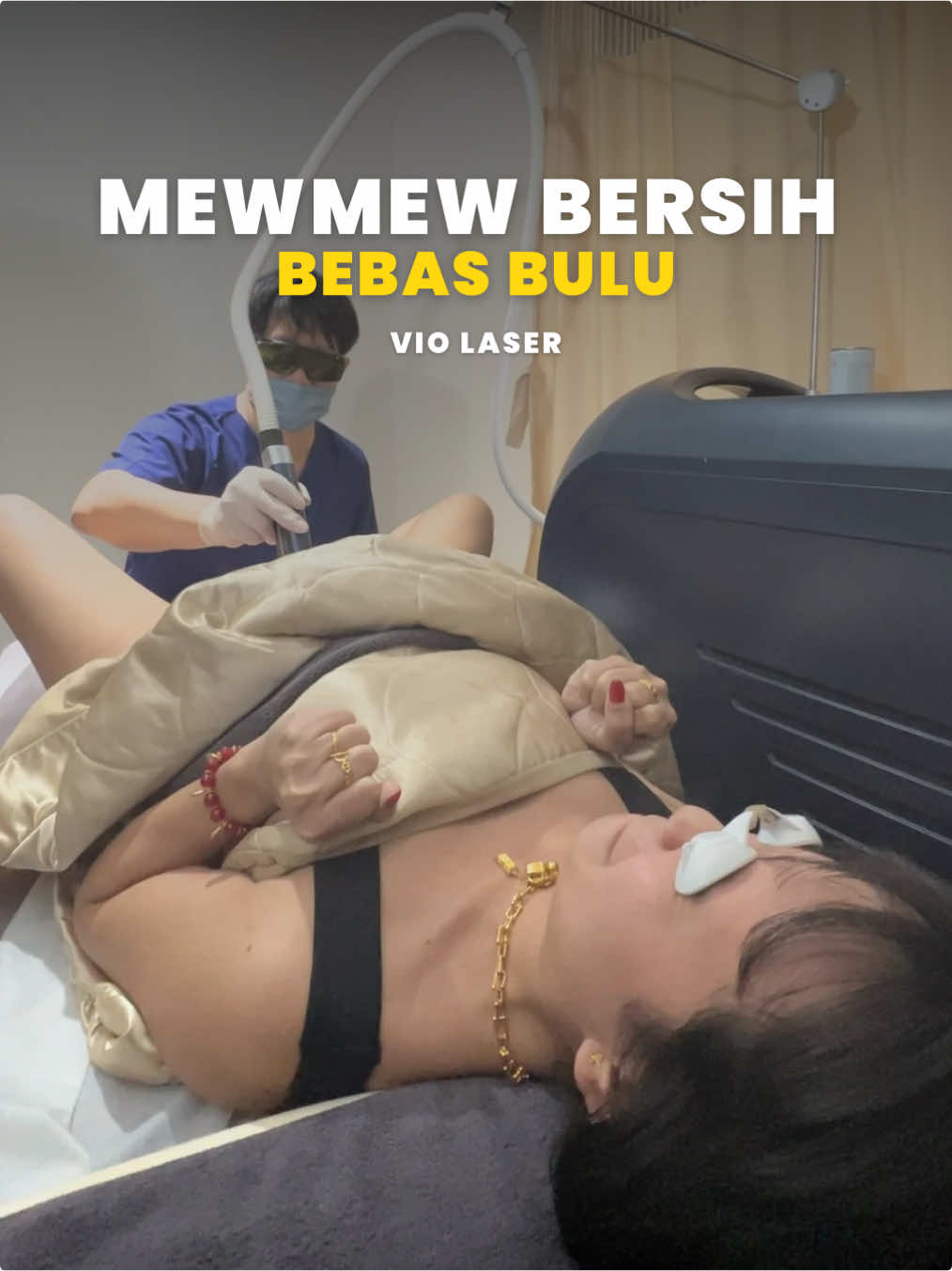 Kayaknya masih banyak nih yang belum mengerti cara kerja laser bulu, sini sini mimin jelasin ya - ⚠️ Cara Kerja Laser Bulu ⚠️ - 1️⃣ Laser bulu tidak ada yang 100% permanen, kalau ada yang bilang permanen, hati-hati penipuan ya 😉 2️⃣ Laser bekerja dengan menghambat pertumbuhan bulu secara signifikan, bikin rambut baru lebih sedikit. 3️⃣ Setelah kamu selesai sesi terakhir dan kulit sudah kinclong, efeknya bisa bertahan lama banget! 4️⃣ Kalau bulu baru mulai tumbuh, biasanya lebih halus dan tipis, tinggal laser 1-2 kali lagi, dan kulit bakal kinclong lagi untuk jangka waktu lama #fyp #klinikkecantikan #brightclinic #laserhairremoval #mewmew 