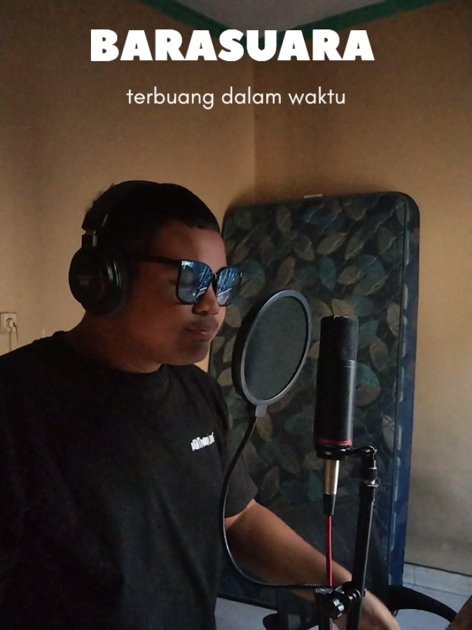 hai sore aku dangdutan sek yaa🐴 @barasuara #terbuangdalamwaktu #sore #fyp 