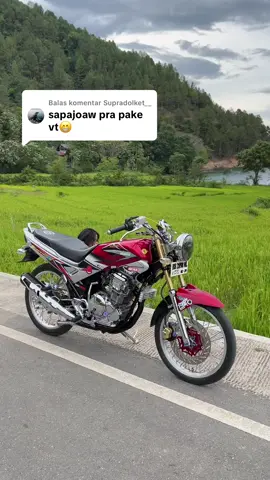 Membalas @Supradolket__ iya itu dia#isengisengnaikscorpio #scorpiomedan225cc #scorpio♏️ 