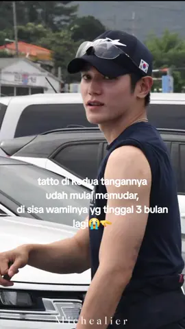 proud of you @TAEYONG semoga sakitnya pun ikut pergi yaa dri hilangnya tatto² itu 😭🫳 #taeyong #태용 #leetaeyong 