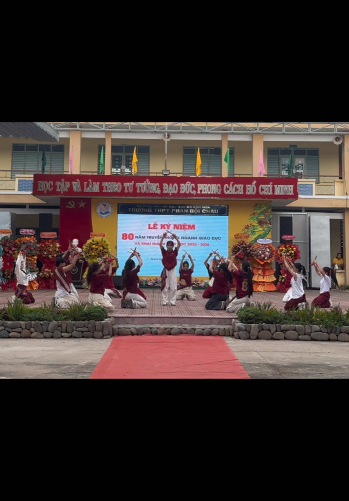 ❤️‍🔥 Biên đạo: @🫧XUN🫧  #UNIQdt #khaigiang #xuhuong 