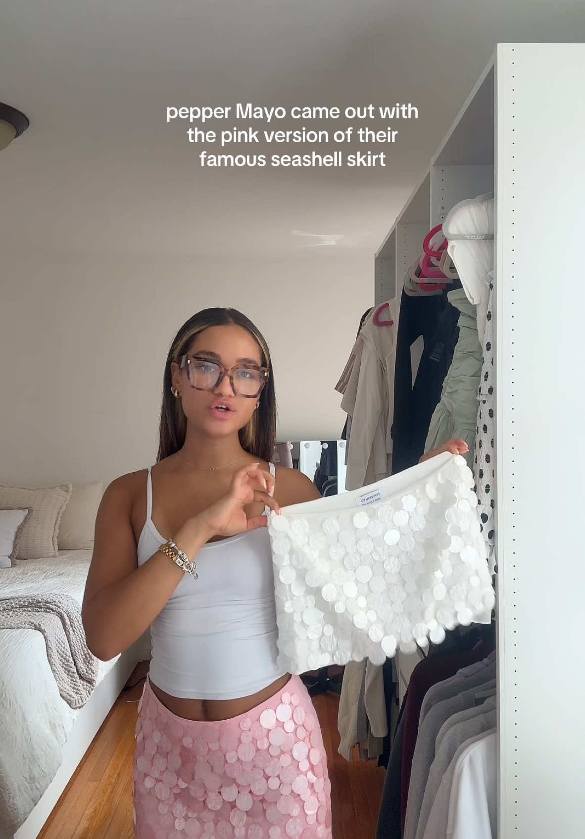words can’t even describe how obsessed i am with the pink version of the famous @PEPPERMAYO seashell skirt 🩷🩷 #peppermayo #fyp #haul #seashellskirt #tryon #peppermayohaul 