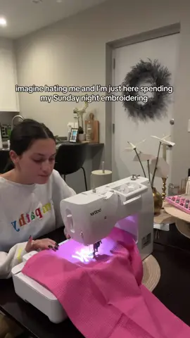 me & my new bestie #embroidery #embroiderymachine #embroiderytutorial 