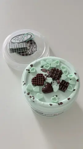 Slime That Looks Like Mint Choco Ice Cream ❄️🍫🍦 #asmr #foryou #mintchocolate #slime #satisfyingvideo 