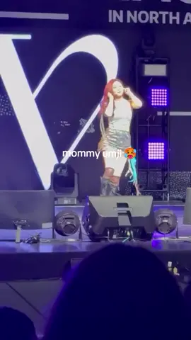 udah dek udah 😭 #umji #viviz #gfriend #kpop #concert 