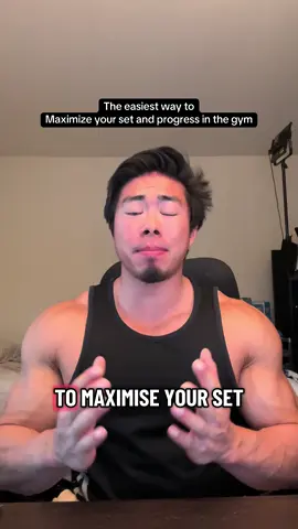 This might seem pretty obvious but soooo many people tend to not brace with EVERY movement. Or they don’t actively think about it. When you squat, bench, deadlift, or really any major compound movement. We tend to remember to brace and it’s one of our natural instincts. But when it comes to lighter, more isolated movements. If you don’t conciously thjnk about it, you’re probably not bracing. There’s 2 main reasons that bracing helps: 1. Greater force output: when you increase your intra-abdominal pressure, you have better stability throughout your whole body. And better stability = greater force output = more weight/reps = more progress 2. Reduce the risk of injury: this also comes from better stability. When your stability is increased, you have less moving parts and strain on other muscle groups which in turn, reduces your risk of injury #fyp #gym #GymTok #Fitness #gymmotivation 
