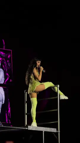 I Kissed a Girl 🍒- @Katy Perry / Chile 🇨🇱 #thelifetimestour #katyperry #chile #ikissedagirl #santiago 