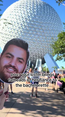 This is your sign to bring fatheads of the groom to the bachelorette ✨💍@Vic  @giovanna #bachelorette #fatheads #disneybachelorette #2025bride #2025bachelorette 