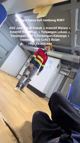 Info kopi golda hari ini🤣 #wedabaynikel🇲🇨🎌 #rubyinternationalmining😎 #iwiphelmkuning #tambangnikel #tsingshanmorowali 