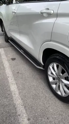 Hoàn thiện lắp đặt tại nhà mẫu bậc MH cho a zai Innova cross #bacbebuochan #baclenxuong #bacbebuocchanoto #innovacross 