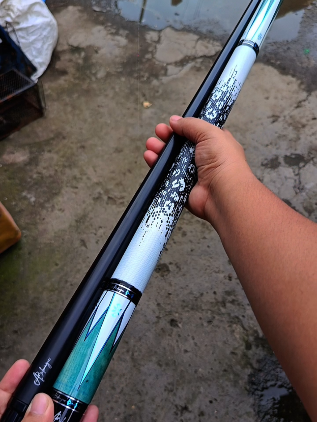 bilmagic cue stick mga boss carbon fiber material na #cuesticks  #tako  #fyppppppppppppppppppppppp  #billiards  #bilmagiccuestick 