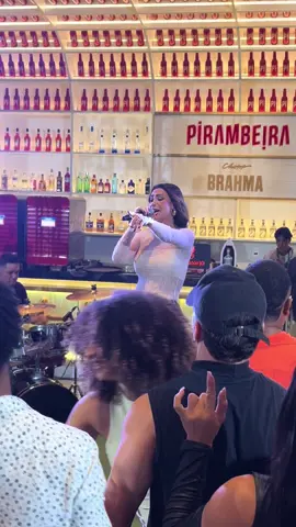 Já que tu pediu…🎶Quem aí também ama “TOMA”?  #music #fy #explorar #cantora 