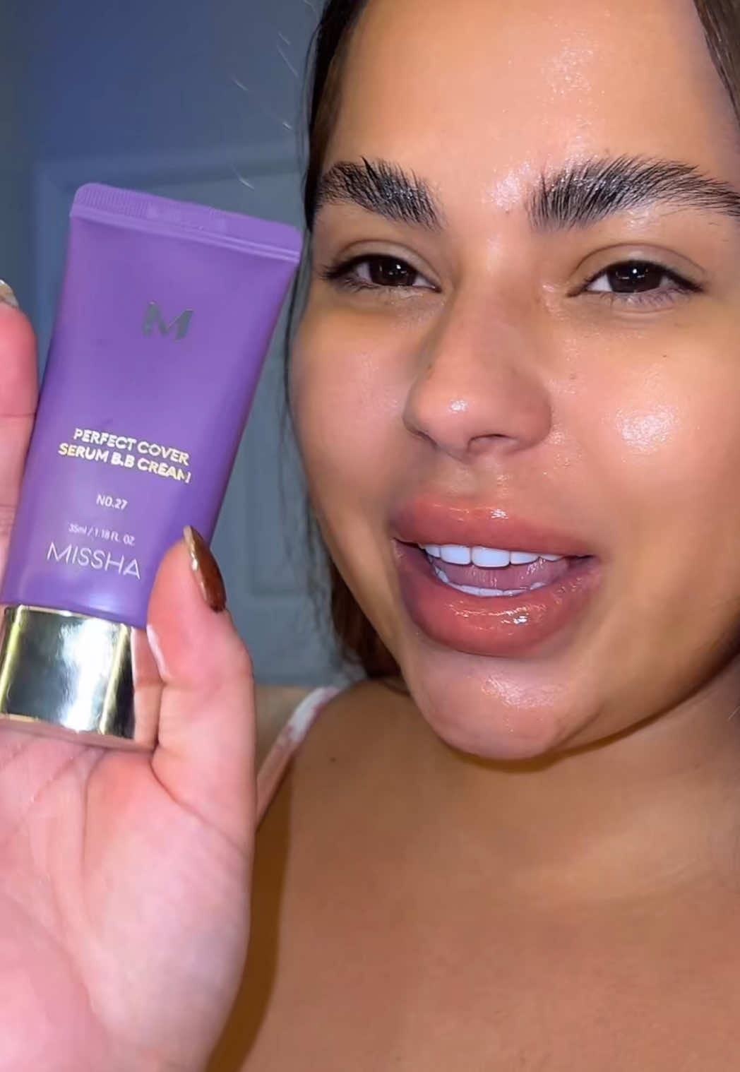 Ameeeee BB CREAM 10/10 para un look de piel natural . 