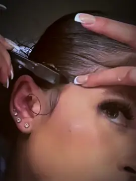 Baby hair 💕#wigcoolhair #lacefrontwig #wiginstall #wigtiktok #trending #humanhairwig #wigcool #hdlacewig #babyhair 