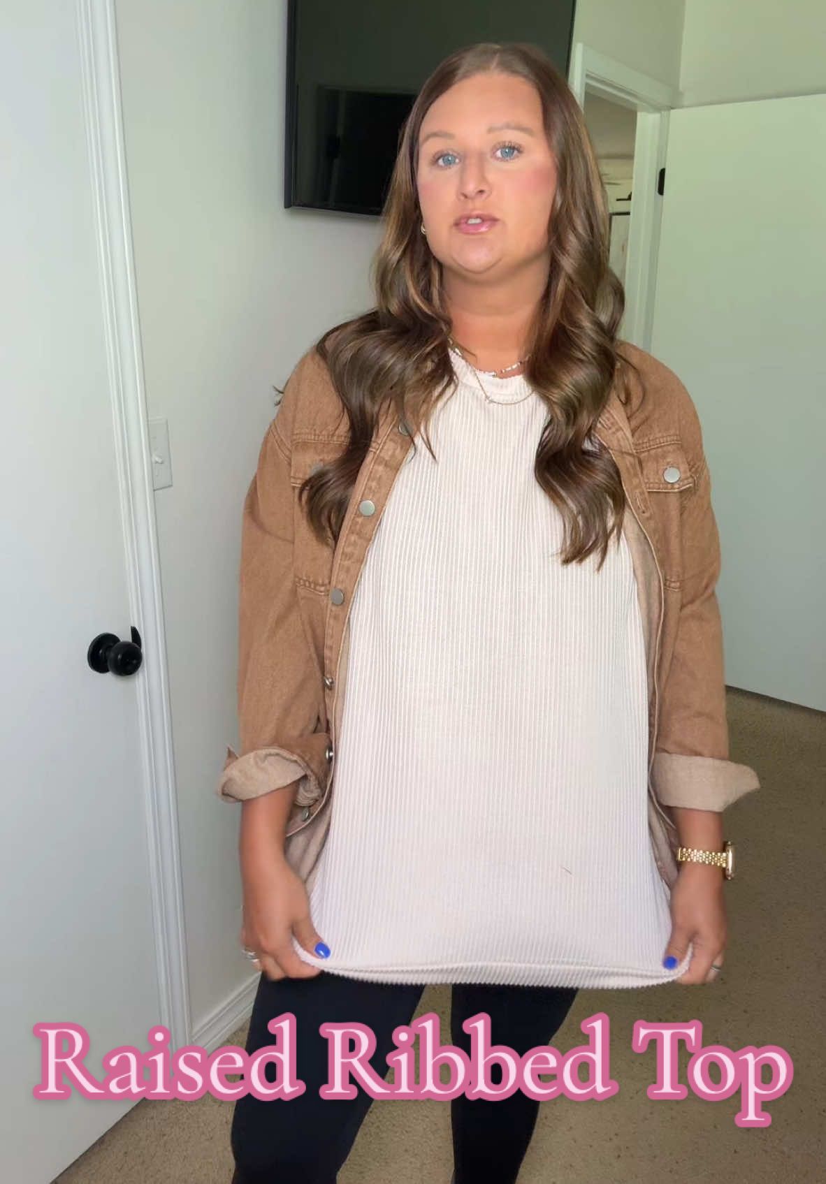 The perfect top to wear under a jacket/cardigan/flannel this fall and winter!!! I seriously need every single color!!! #shirt #oversized #ribbedtshirt 