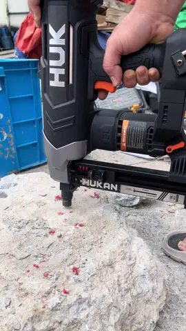 Máy bắn dinh bê tông chạy pin HuKan chân pin phổ thông #maybandinhbetong#maybandinhchaypin#bandinhbetong#hukan#sungbandinhbetong