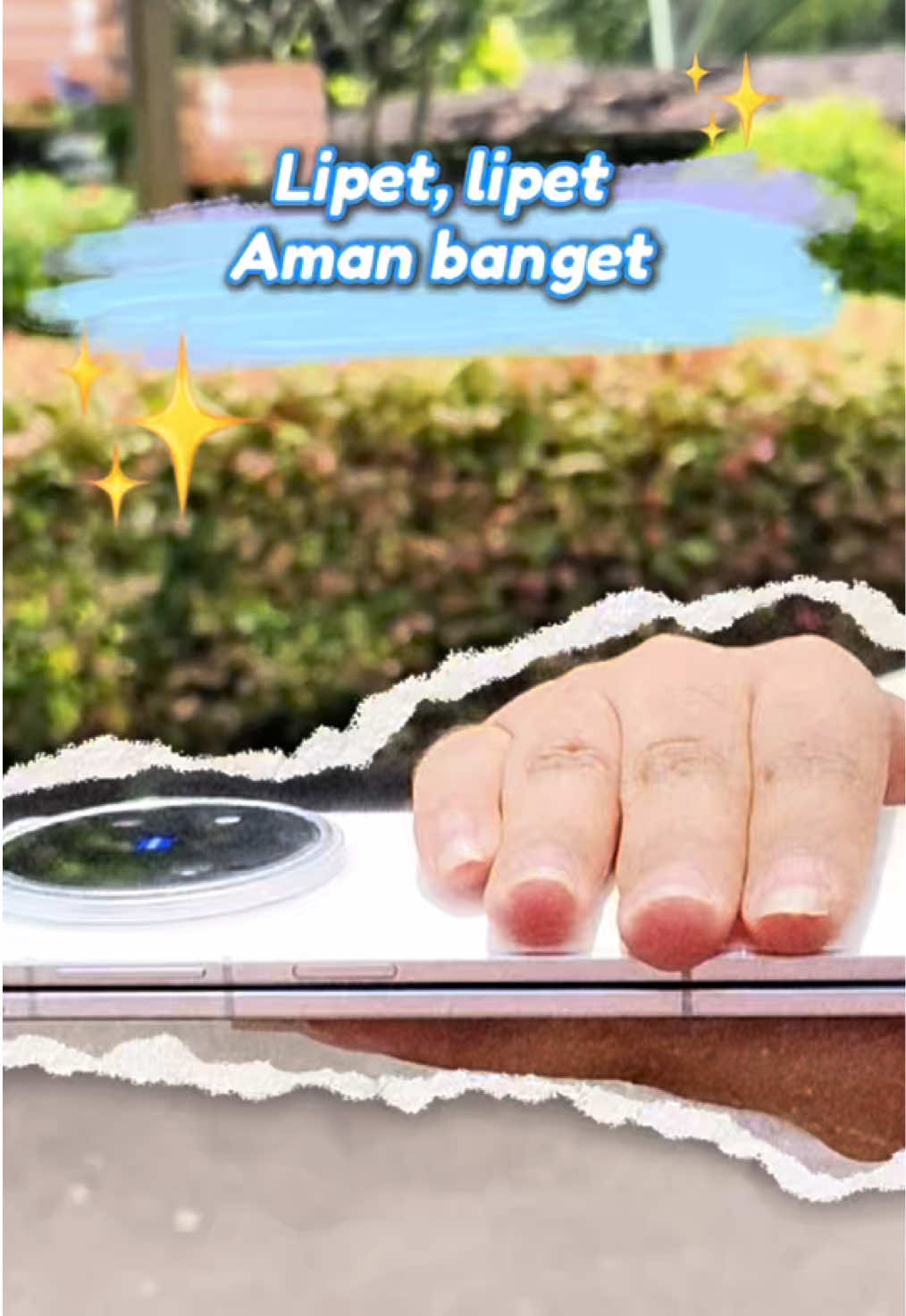 #SoLightSoStrong #JustFoldIt #FoldKamuBisaGiniGa #vivoXFold5 📱smartphone lipat paling tipis, paling kuat, dan paling ringan di kelasnya. Kini sudah bisa kamu pre-order. 🙋‍♀️Saatnya lipat masa depan di genggamanmu tanpa khawatir muncul garis hijau 😎😜@vivoofficialareaB @vivocampus Indonesia 