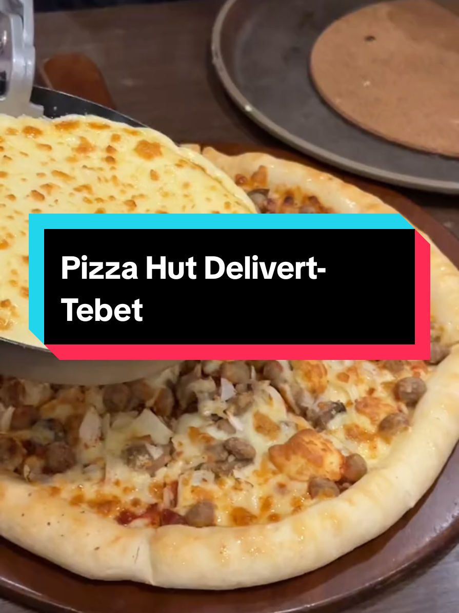 Pizza Hut Delivert- Tebet #promoseruweekend #pizzahuttebet #pizzahut #pizza hut best flavor #pizzalover 