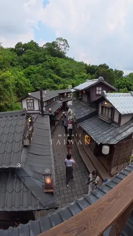 A hidden gem in Taiwan that transports you to Giverny with a touch of Kyoto charm 🍂 It's not just a place to visit, but an experience of walking through art 🖼️🎨. 📌Monet’s Secret Garden blends Impressionist art with Japanese garden vibes, and creating a magical escape. #foryoupage #fyppppppppppppppppppppppp #viral #miaolicounty #monetssecretgarden 
