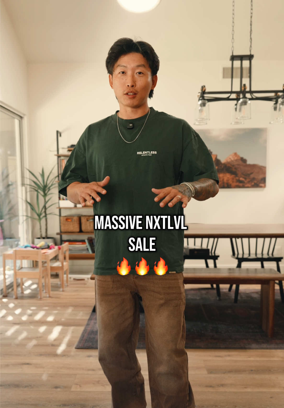 Giving you the secret sauce of this NXTLVL sale price for this oversized graphic tee! #boxytee #oversizedtee #baggytshirt #oversizedgraphictees #graphictees 