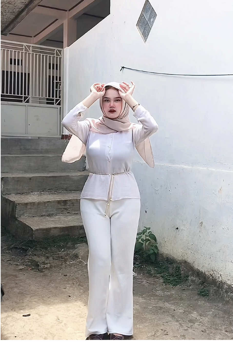 Kalian percaya ga celana sacakep ini harganya cuma 20ribuan?😭spil ga nihh#OOTD #outfitideas #celanacutbray #celanamurah #fyp #recommendations #myoutfit #fypシ゚ 