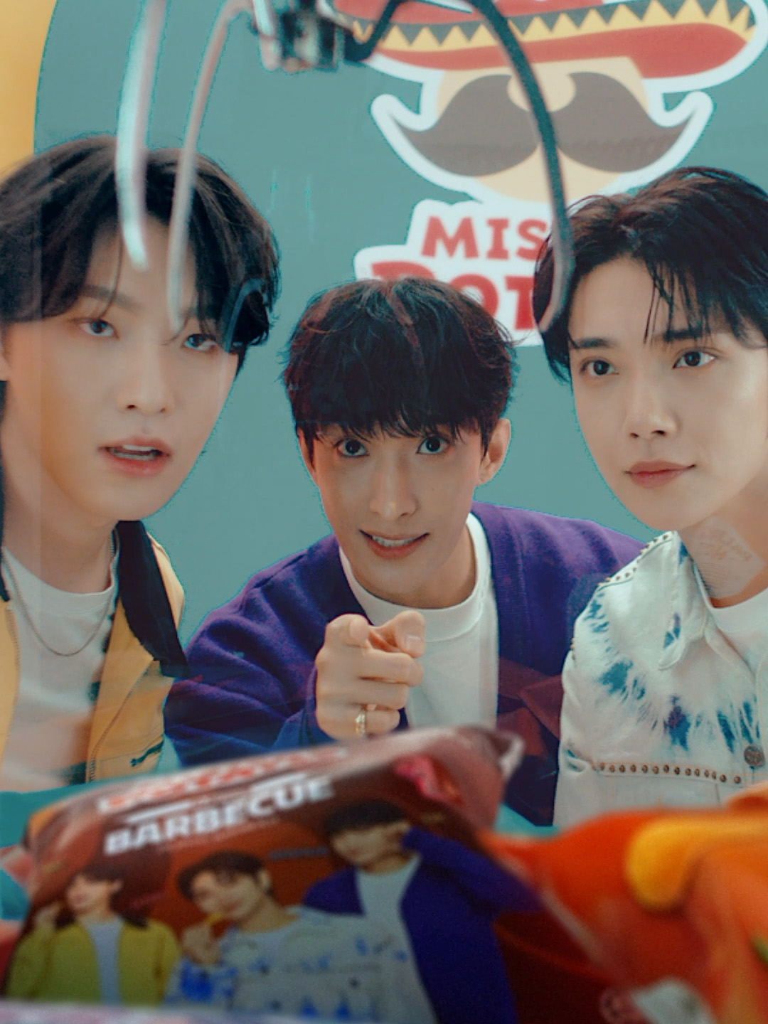 Bila JOSHUA, DK AND DINO nampak Mister Potato… terus hilang chill 🤪 Sampai lari-lari kejar for their favourite. Can you guess which one is their favourite Jinjja Crunch flavour? Go crazy in the comments! #MisterPotato #JinjjaCrunch
