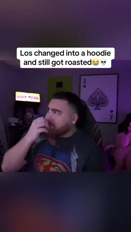 Bro cant wear anything around the chat😭 #lospollostv #lospollostvmoments #fyp 