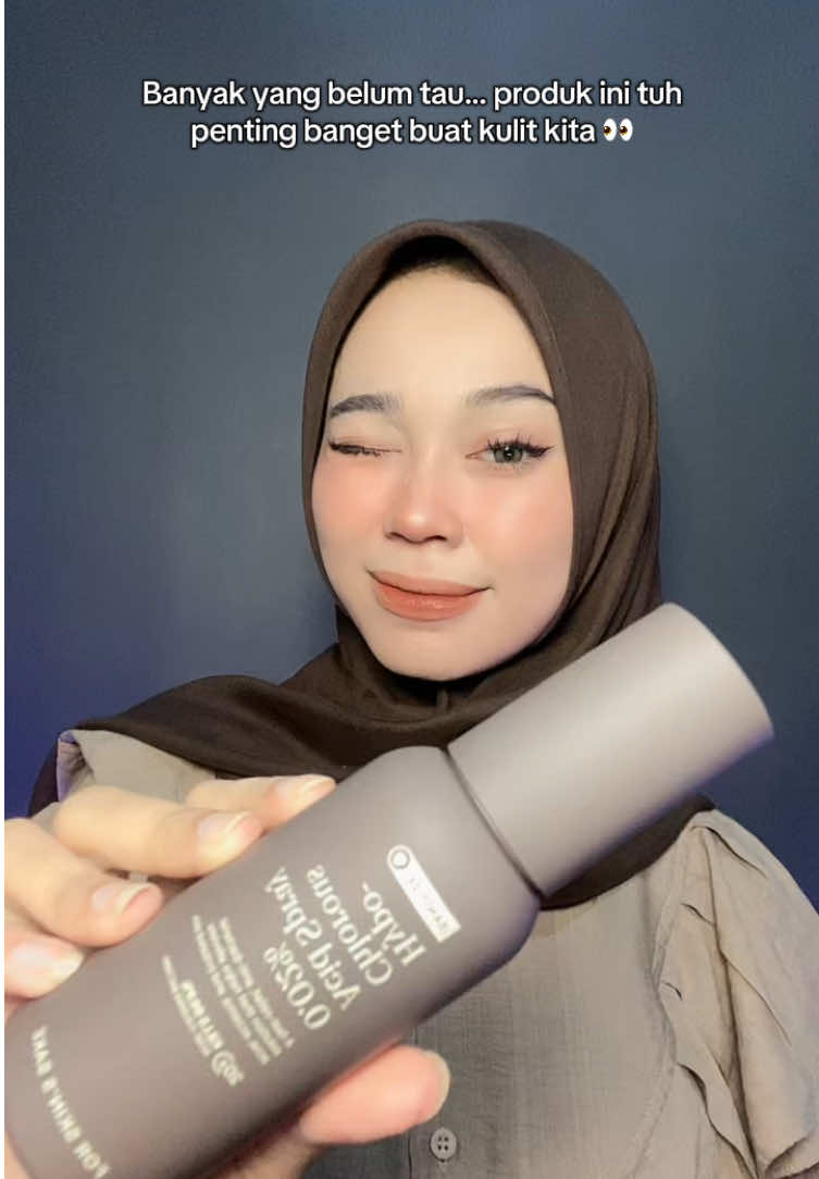 Dikira air biasa? Padahal ini life saver kulit sensitif 🤭💧@For Skin's Sake  #skincareroutine #HOClspray #skincarehacks #kulitsensitif    