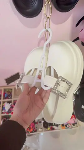 ຣີວິວເກີຍສວຍໆພ້ອມສົ່ງງັບບບ😻✨ ຂາວ,ດຳ,ຄຮີມມ#ເຄືອງໃຊ້ນ່າຮັກ #ເກີບ #ຟີດຄົນຫນ້າຮັກ💗✨ #fypシ゚viral🖤tiktok #ເກີບແຟຊັ່ນ 