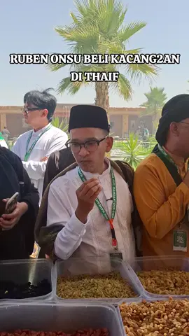 RUBEN ONSU BELI KACANG2AN DI THAIF