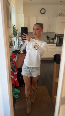 🤠🙈