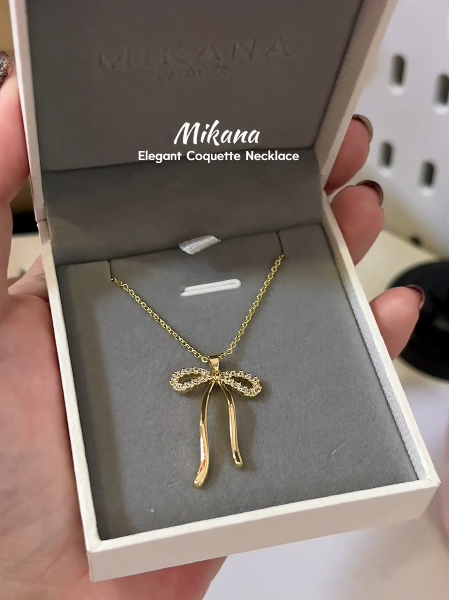 Classy Mikana couqette necklace!  #mikana #necklace #necklaceforwomen #accessories 