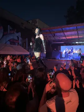 @alaskathunder5000 @ladygaga #3dollarbill