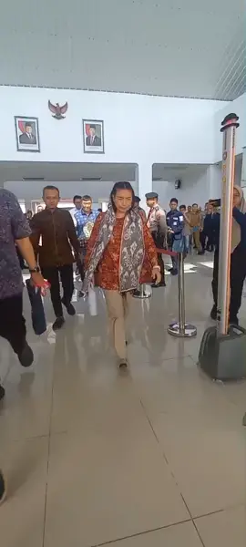 Komisi VII DPR RI Ke Babel....  Alung dibuet wisata,dak merusak alam .. 🫣🫣🫣 @Diditsrigusjaya @Batu Beriga @Gerindra @user92151069644 