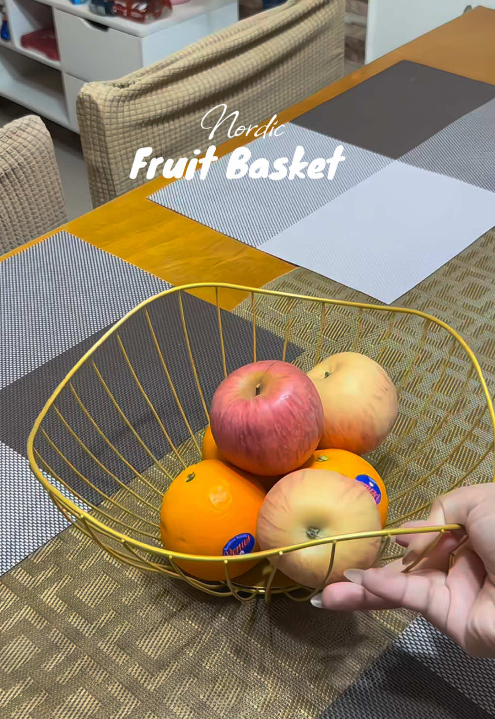 No more plastic basket na! Ang ganda netong nordic fruit basket! Metal na to kaya ang shala! 😍💯 #fruitbasket #nordicfruitbasket #fruitstand #homedecor #fruitorganizer 