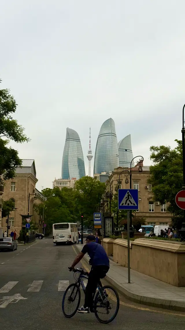My Baku 💙 #baku #bakucity #bakuazerbaijan #azerbaijan #travelblog 