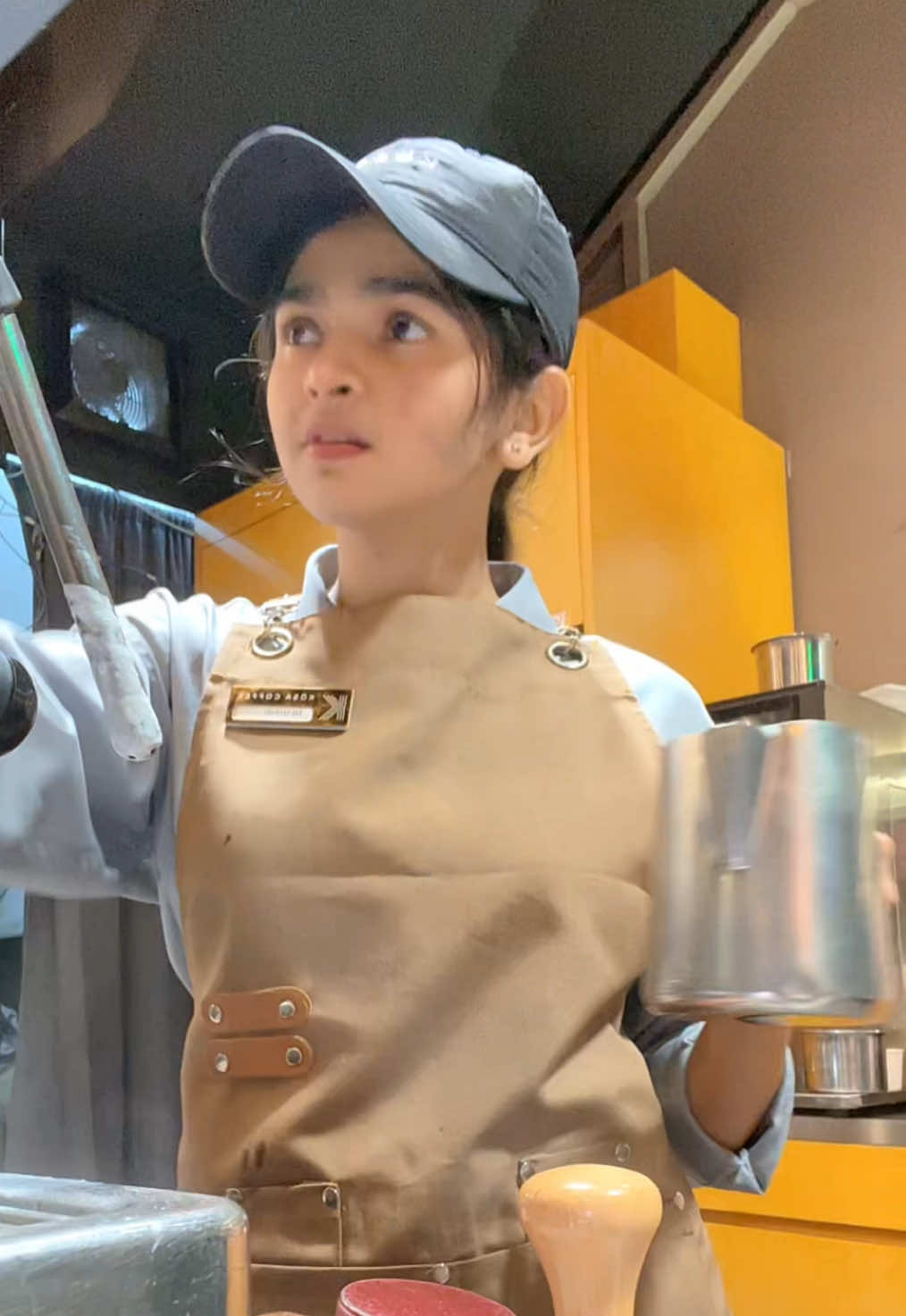 අනන්තයක් ආදරෙයි vedio බලන ඔයාලට 😙🫶#barista_hesh #fyppppppppppppppppppppppp #working #kosacoffee #barista 