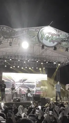 lagu ini lagii… #forrevenge #serana #konser #festivalkopingawi #ngawi24jam 