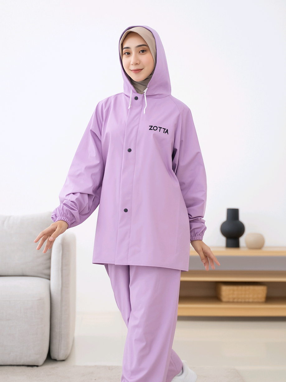 jas hujan pink aesthetic lucu bikin hujan jadi momen paling stylish #jashujanwanitaaesthetic #ootdhujanstylish #zottaofficial #jashujankekinian #mantelhujanwanita 