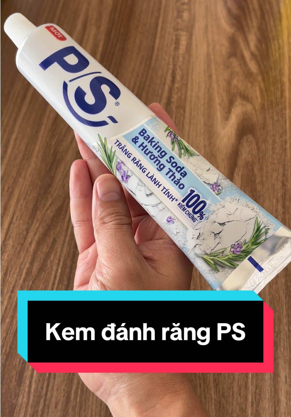Kem đánh răng PS Baking Soda& hương thảo. Làm trắng răng lành tính,loại bỏ ố vàng răng và dịu nhẹ. #xuhuong #viral #kemdanhrang 