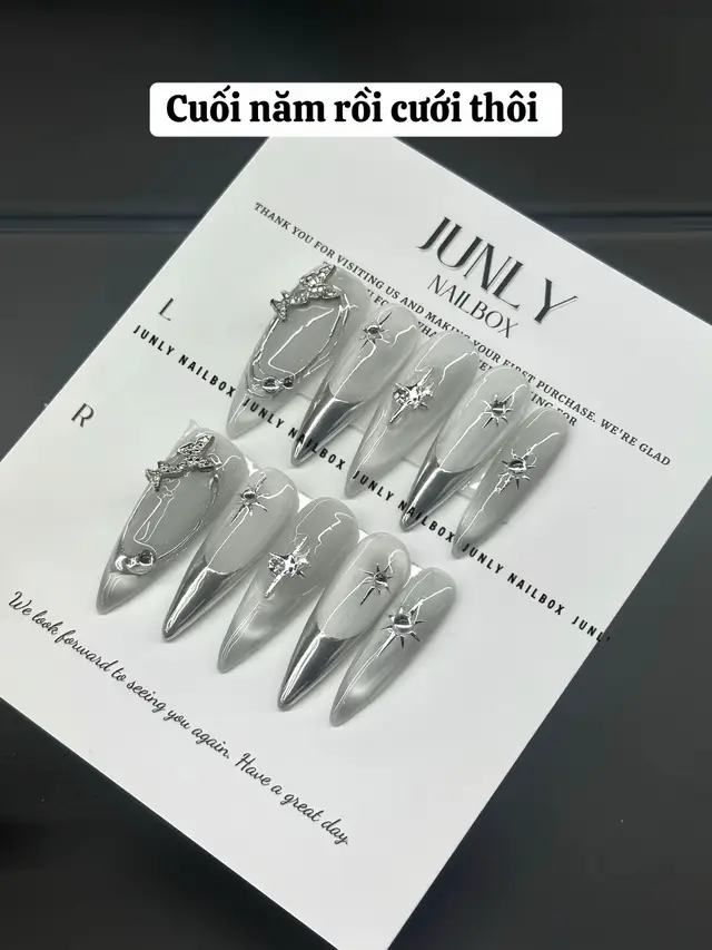 Cuối năm rồi lựa được nail cưới chưa mấy nàng ơi #nailboxthietkemongup #junlynailbox #nailboxthietke #nailboxcodau #tiemnailjunly 